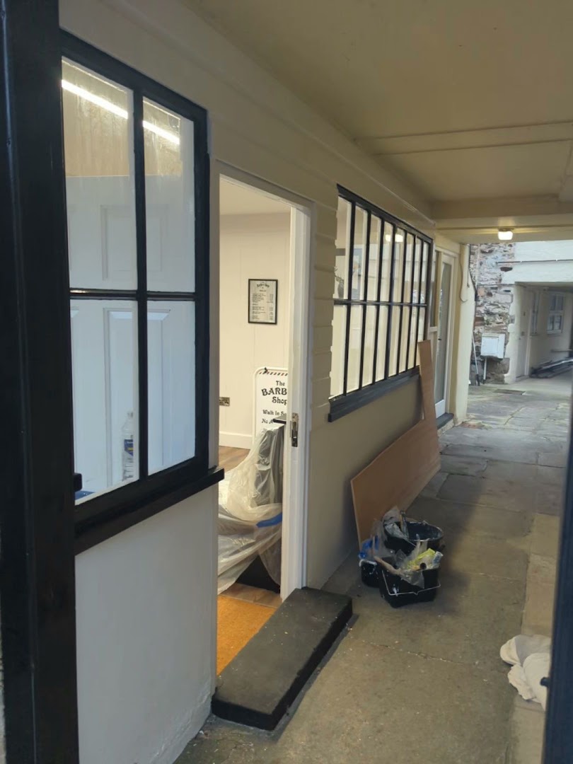 Squire Decorating multi trade building contractors — Photos 1