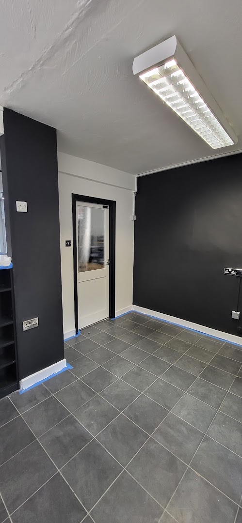 Squire Decorating multi trade building contractors — Photos 5