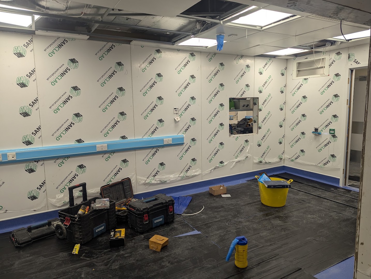 Squire Decorating multi trade building contractors — Photos 10